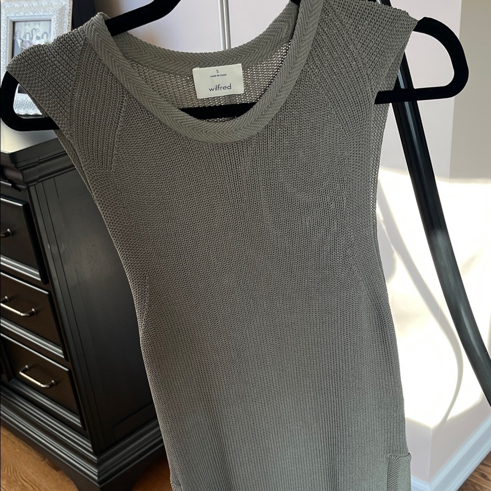 Wilfred Sleeveless Knit Top in Olive